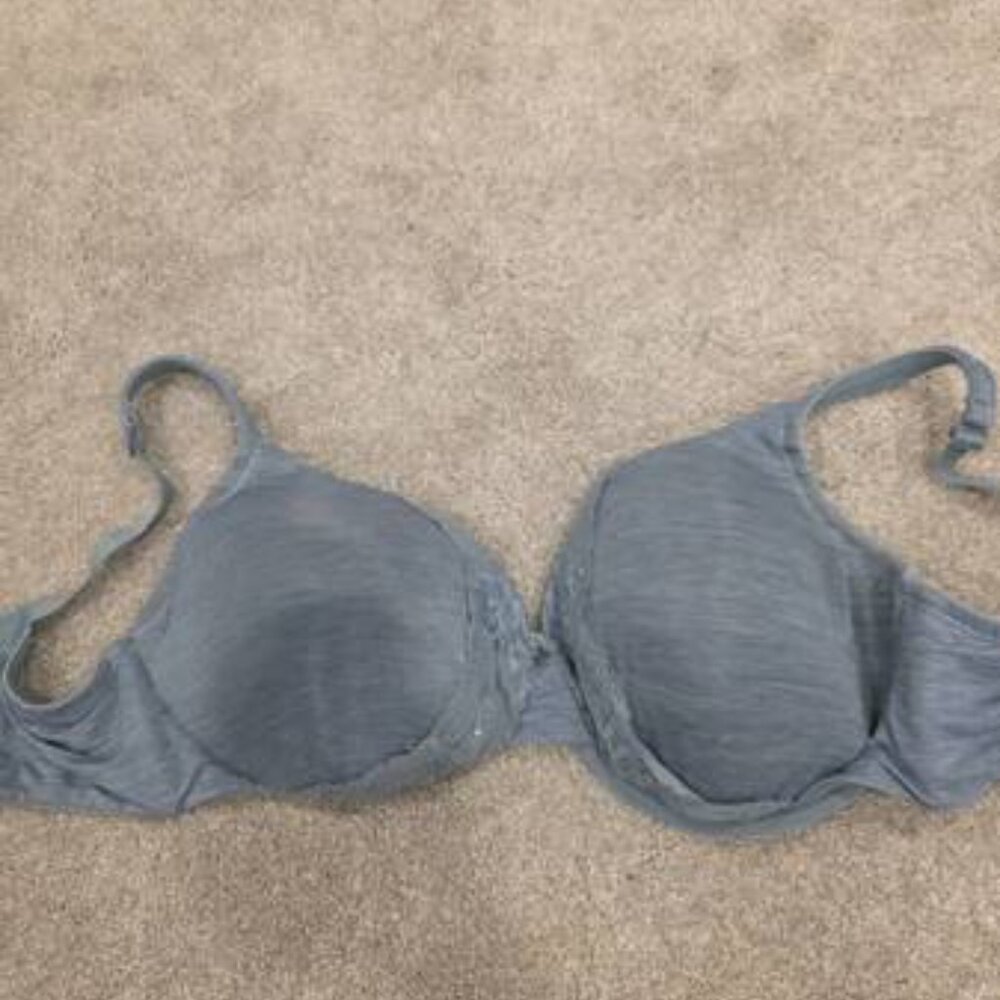 Bras - Picture 11 of 16